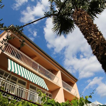 Apartmani Roje Sveti Filip I Jakov Exterior photo
